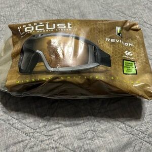 New in packaging, desert locust military goggle system from Revision.